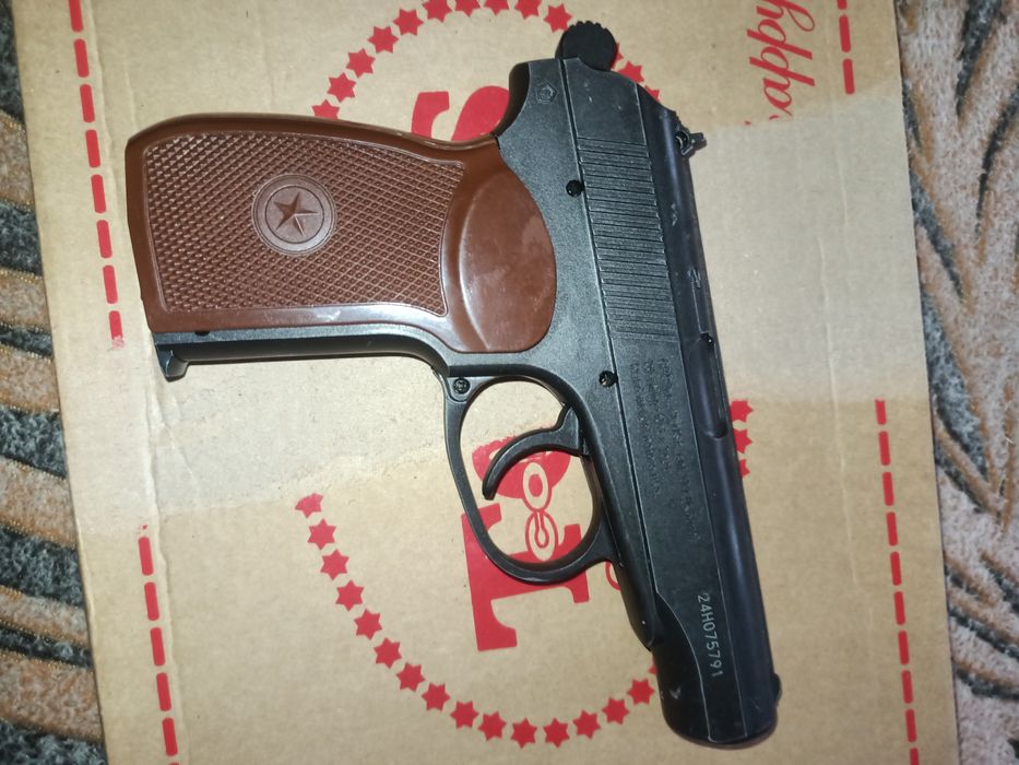 Продам іграшковий ПМ.