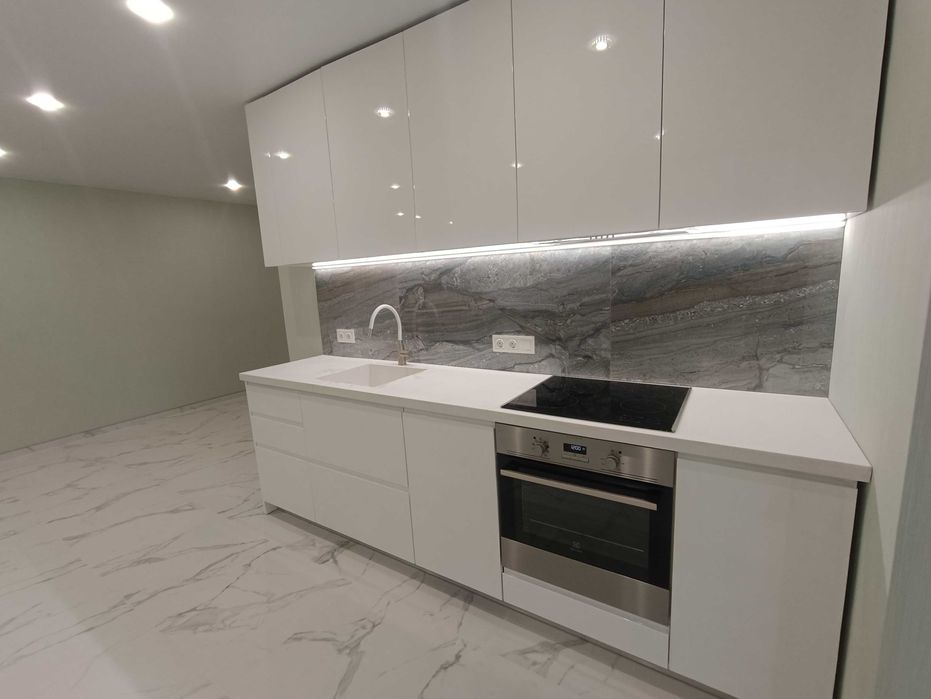 Продам 3к з ремонтом і автон. опаленням в новобудові на Грушевского!