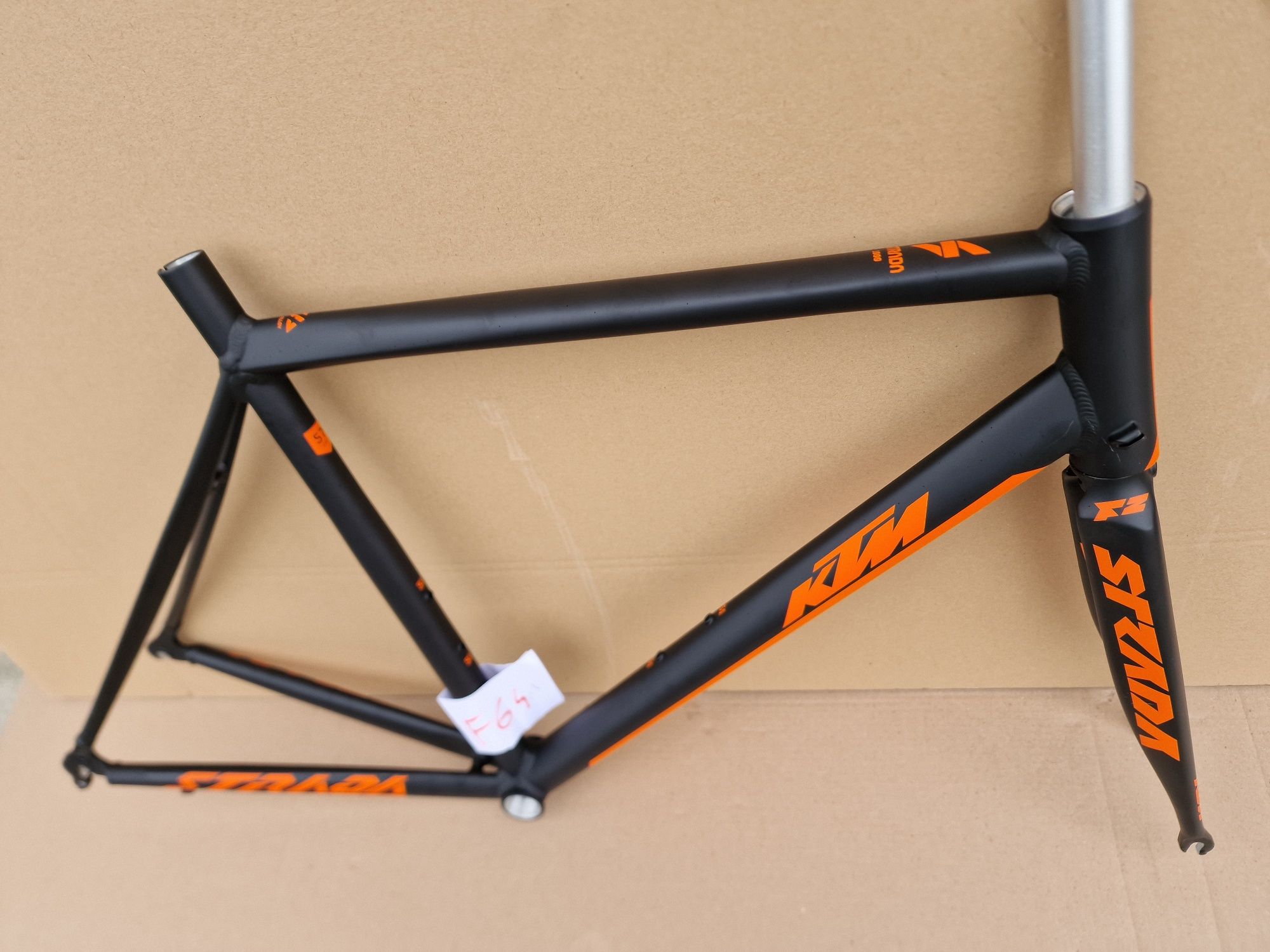 KTM STRADA 1000 rama szosowa alu z widelcem 57 Faktura szosa FVAT