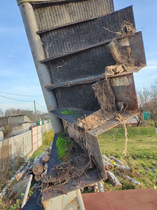 Металеві сходи гвинтові