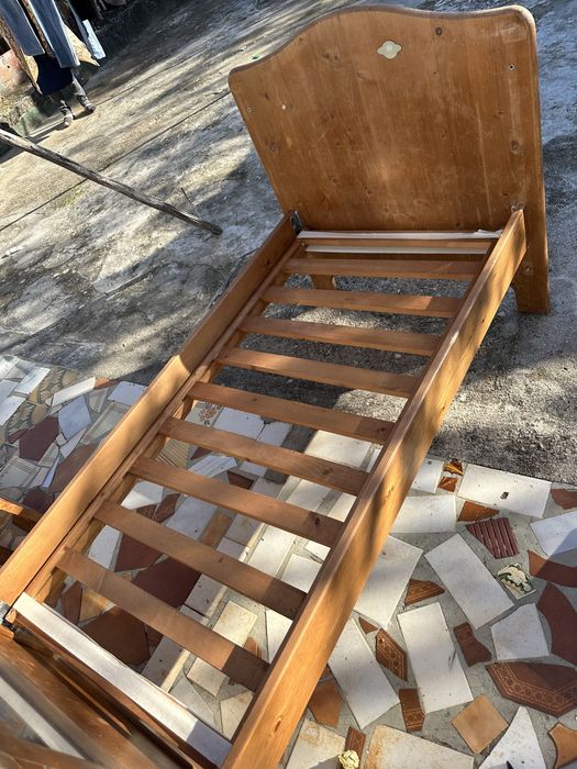 Cama de bebe para desocupar