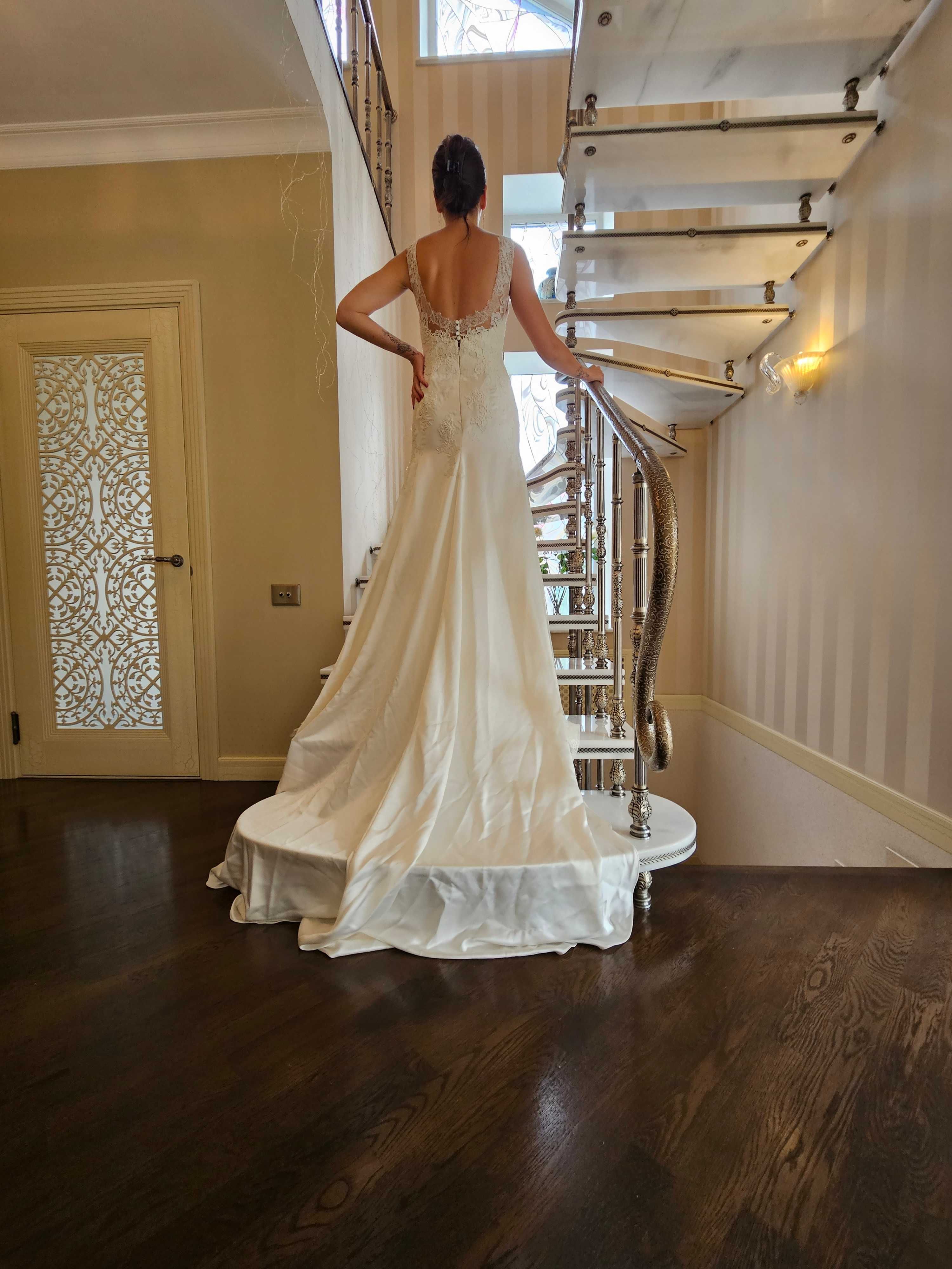 Весільна Pronovias (оригінал) нова, не ношена