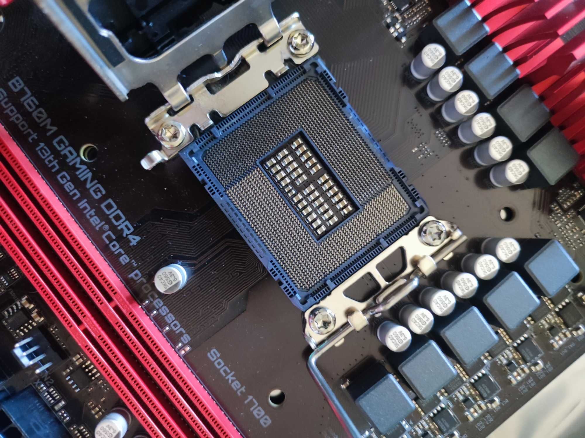 Conjunto Motherboard Gigabyte B760M Gaming i5-12600K 16Gb Ram