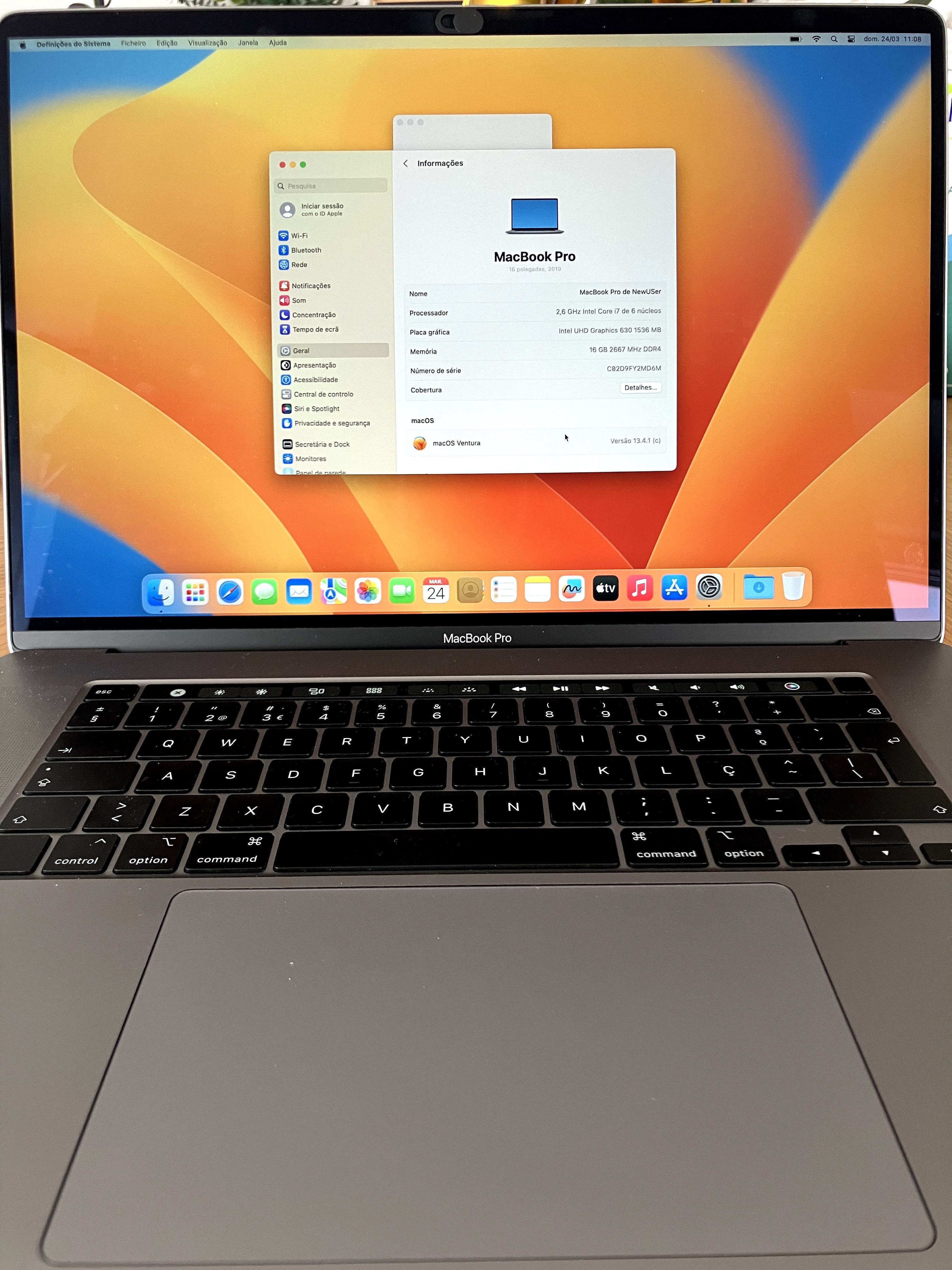 MacBook Pro 16'' (2019)