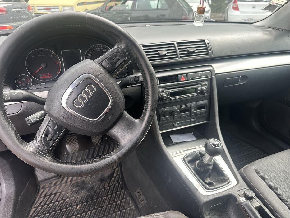 Audi A4 2.0 140cv
