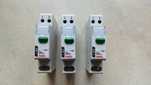 3 nowe lampki kontrolne L303 / 1,2W / 250V / zielone / FAEL