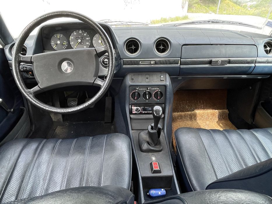 Mercedes 300d W123