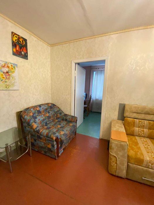 Продаж 2 к квартири вул. Суворова 13, р-н Тітова.