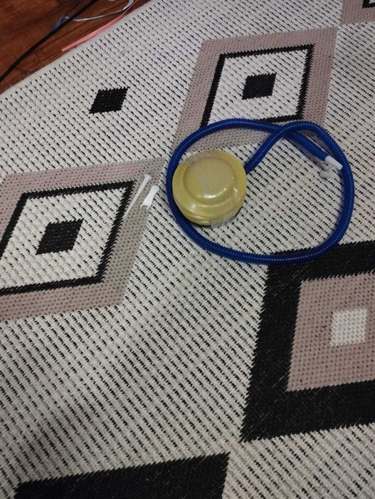 Piłka gimnastyczna TRESKO  75 cm + pompka+ korki