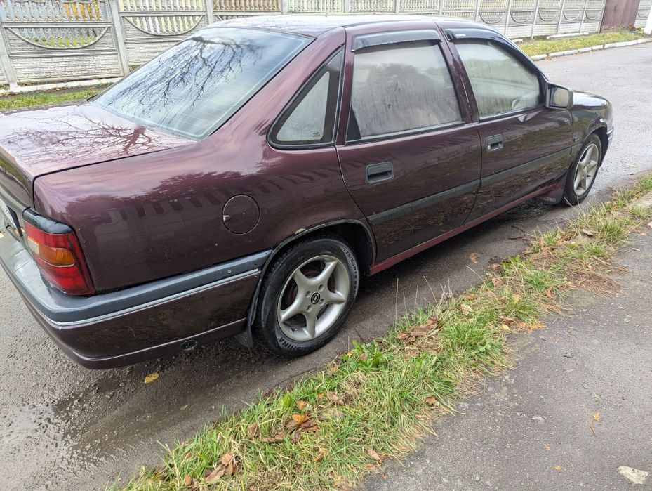 Опель Вектра А 1.8