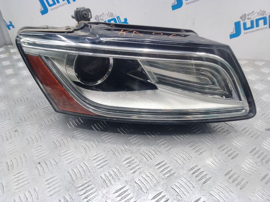Фара правая 8R0941754E для Audi Q5 2012-2017