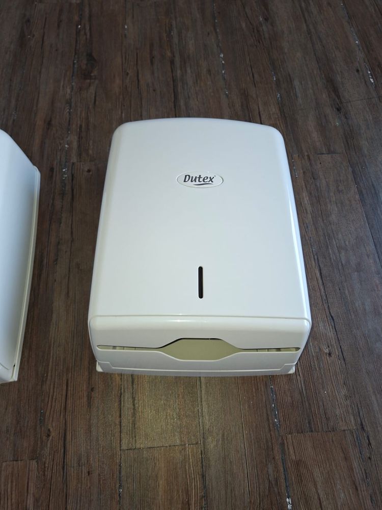 Suporte para papel mãos