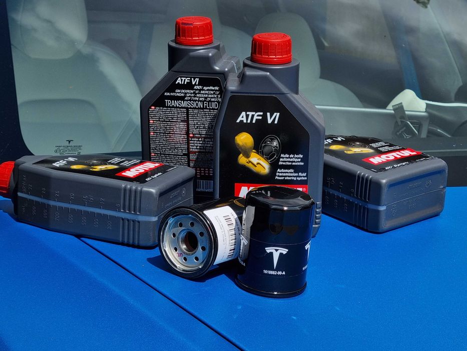 Комфортний Tesla Service на Подолі