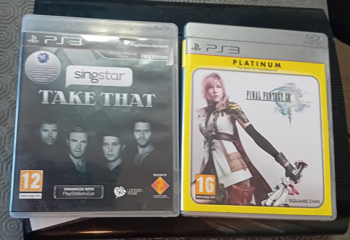 Vendo ps3 com jogos