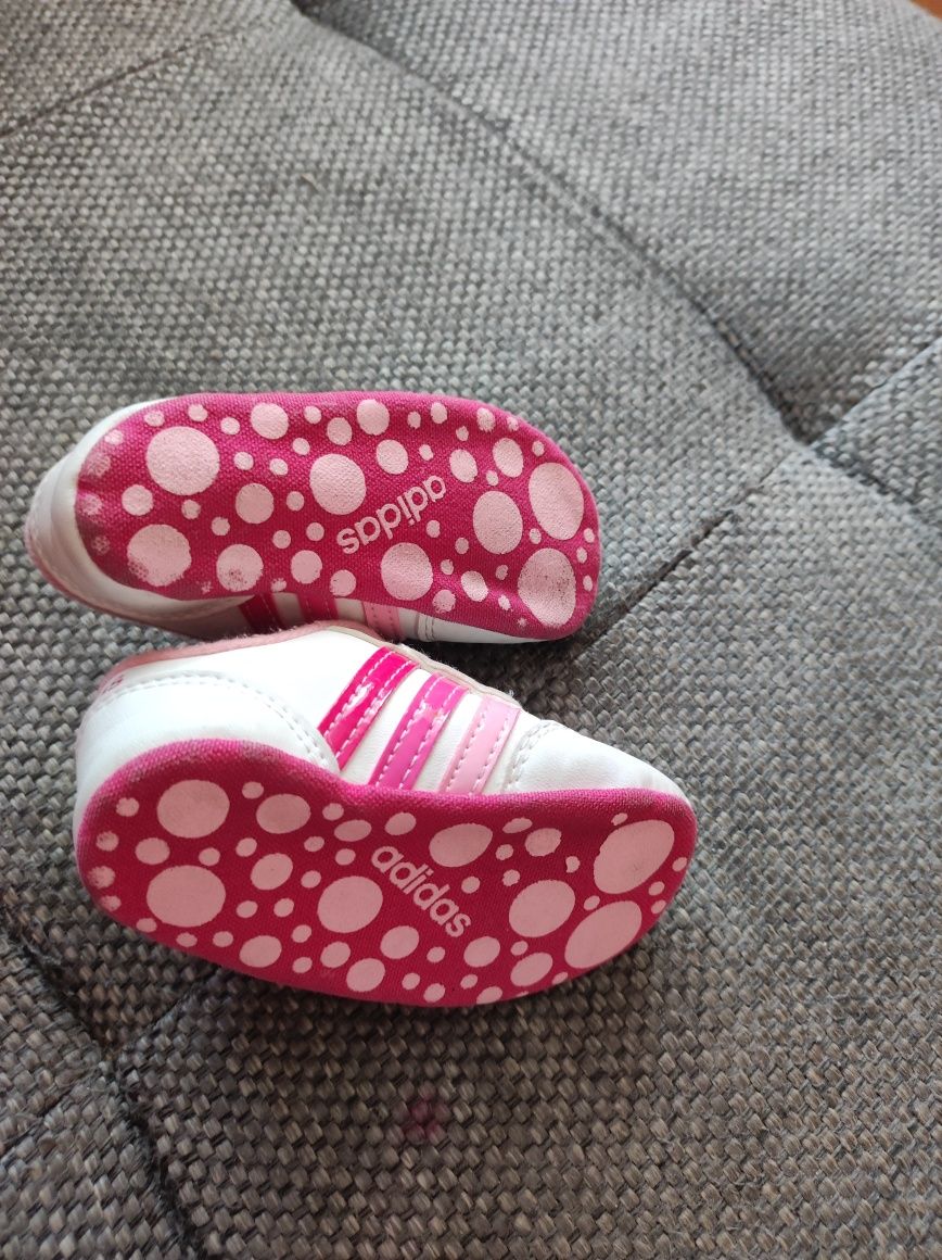 Buty adidaski dziewczęce