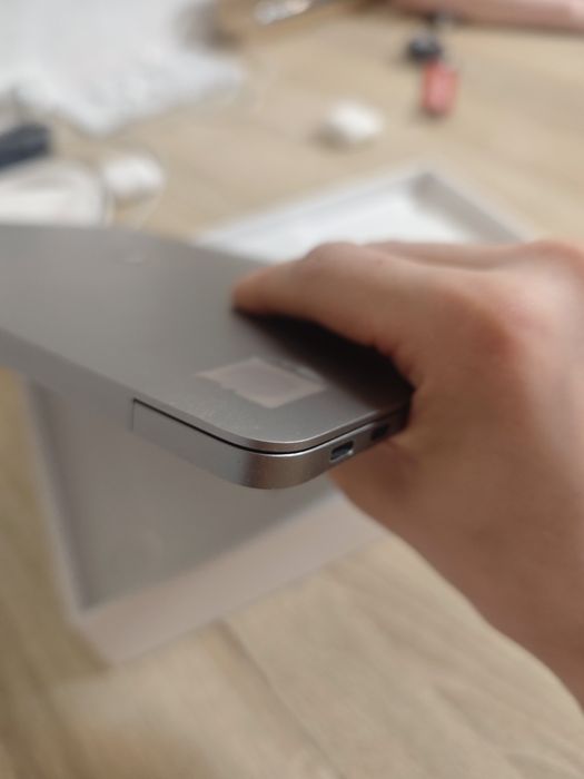 Macbook air m1 8/256