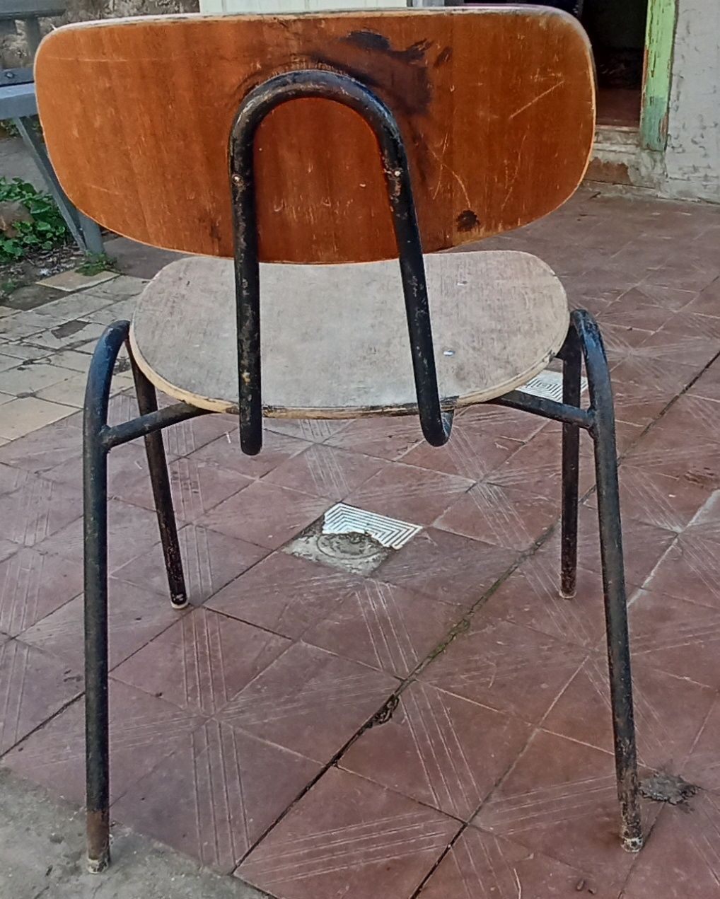 Продаю (стулья )