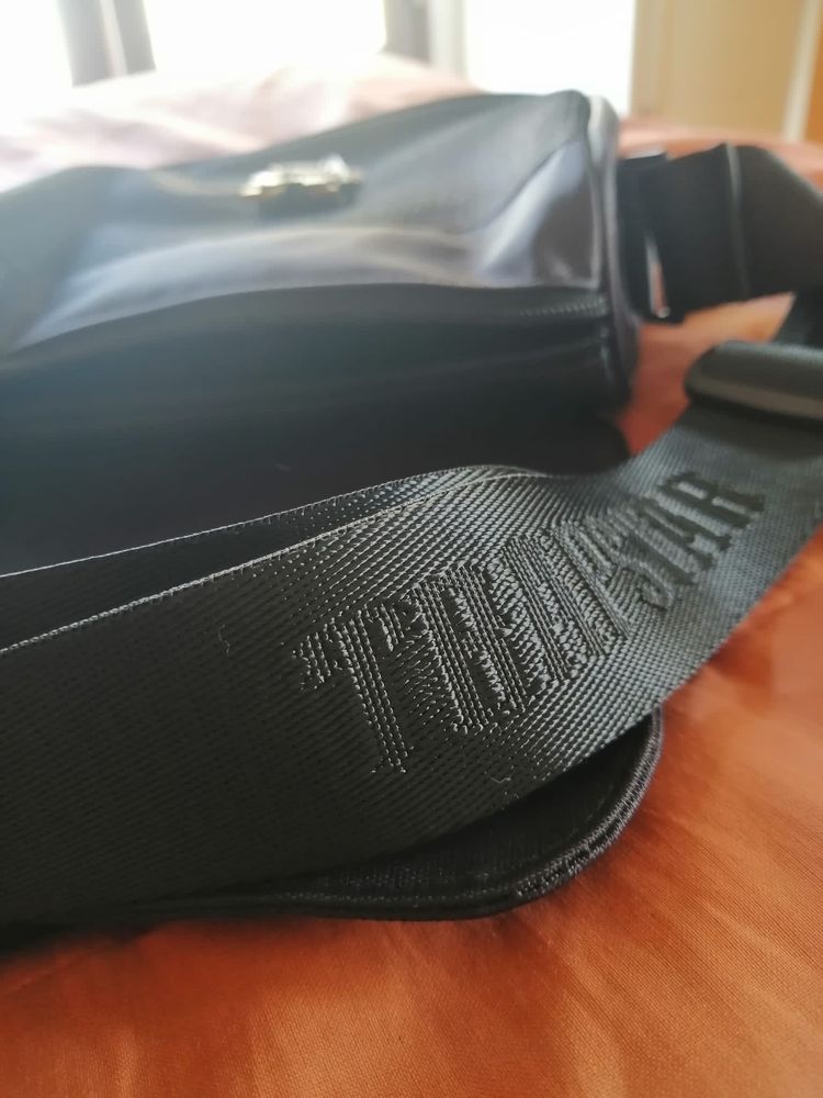 Bolsa Trapstar nova com etiqueta