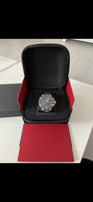 ORIS Aquis Small Second Date