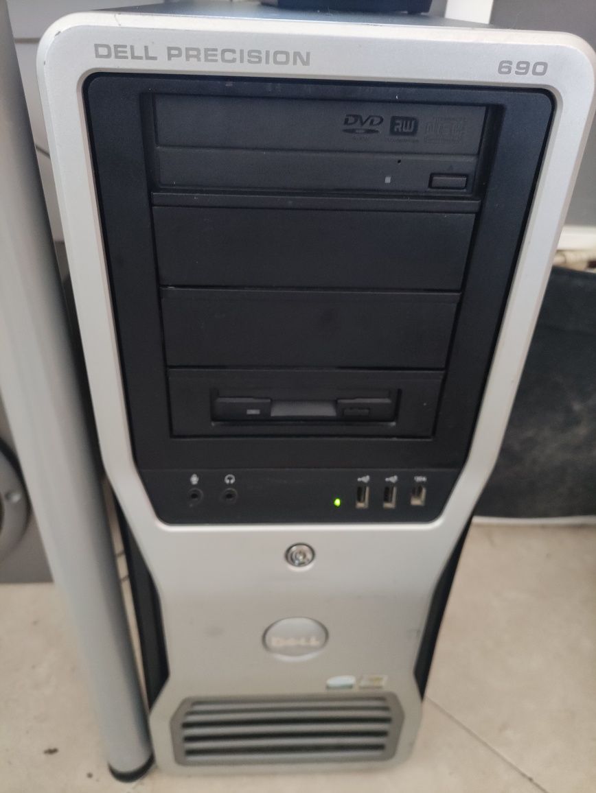 Dell precision 690 20gb ram 2 CPUs - aceito trocas