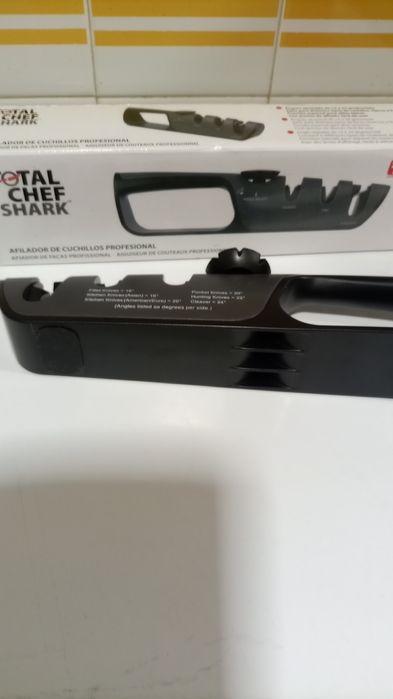 Afiador de facas e tesouras