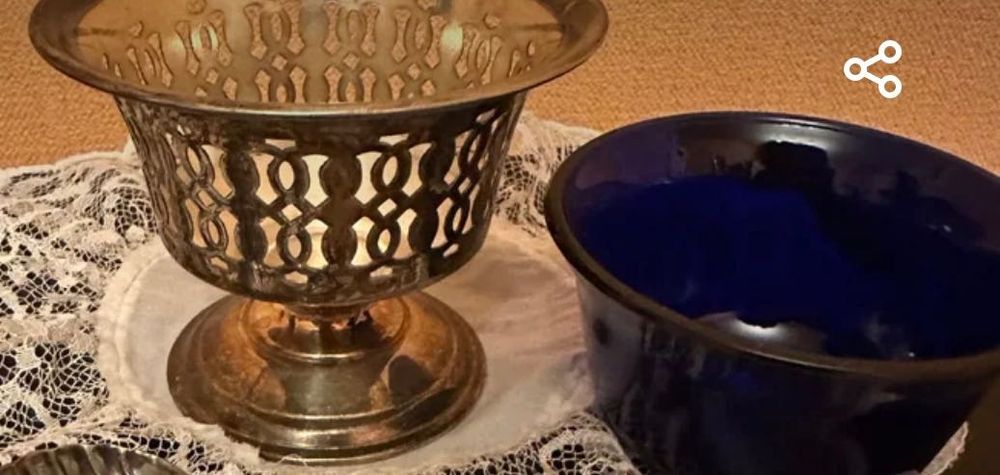 England икорница (сахарница) клеймо  E.P.N.S.. +ложечка ракушка Silver