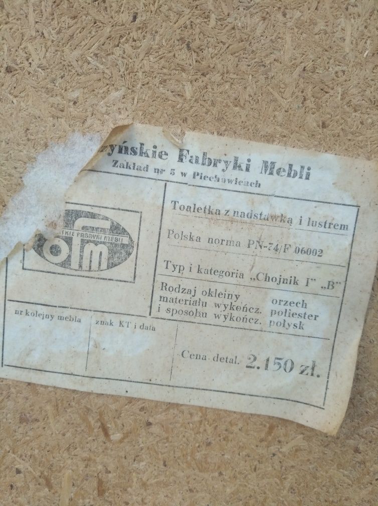 Szafki z lustrem, półki PRL