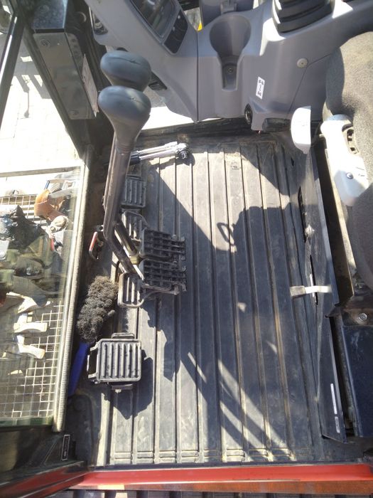 Wynajem minikoarki Kubota kx18-4 . 3 łyżki w zestawie . Transport