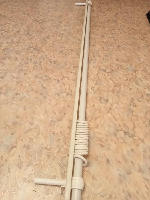 Продам карнизы для штор и тюля.