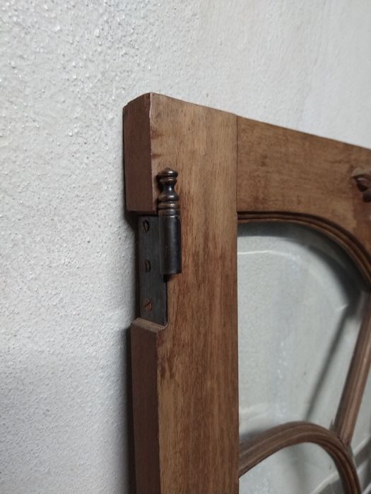 Porta de madeira com vidros