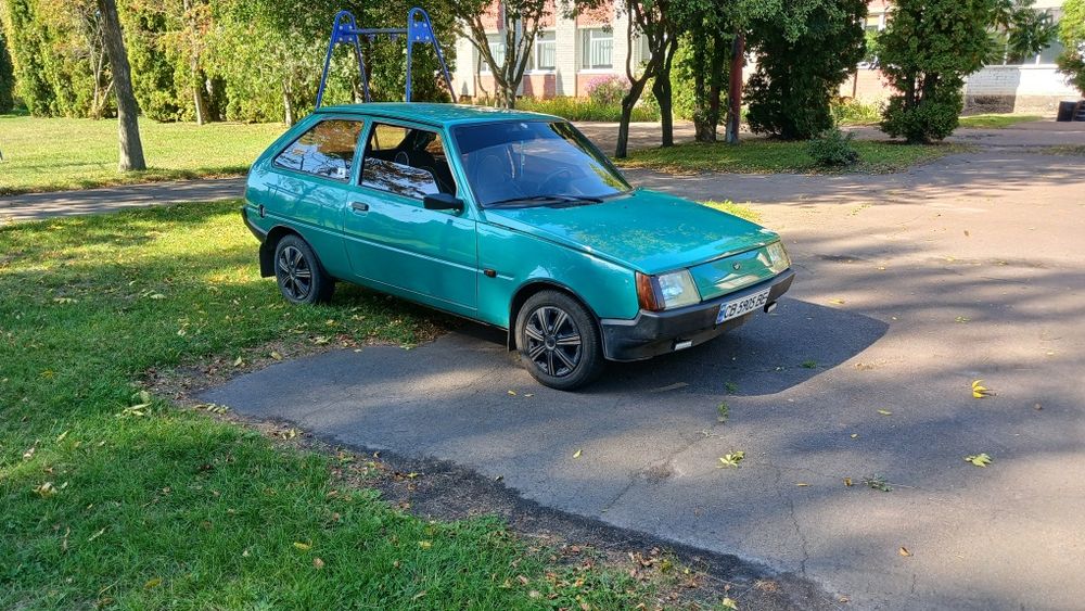 Продам Таврію 2004р.(не крашена)