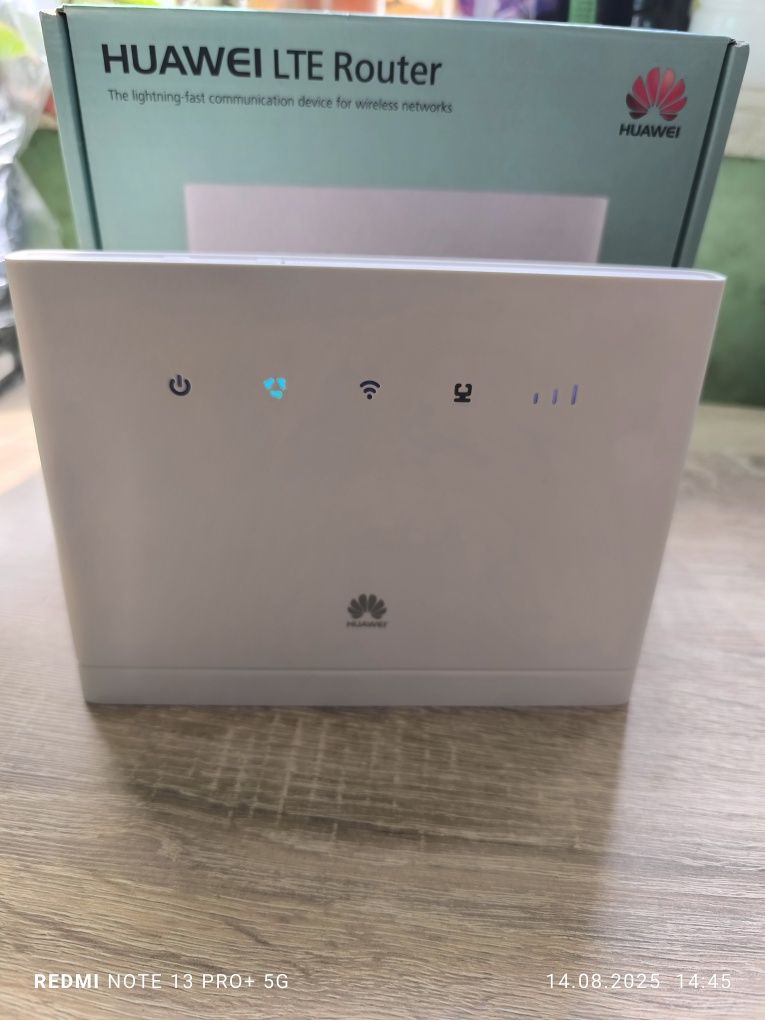 Modem LTE + router WiFi/LAN Karta SIM Huawei B315