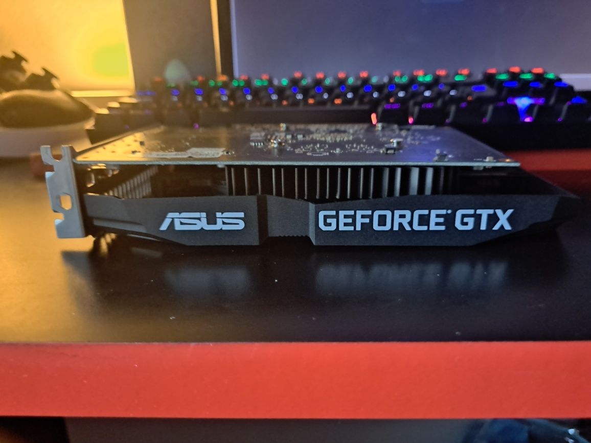 Asus geforce gtx1650 4gb