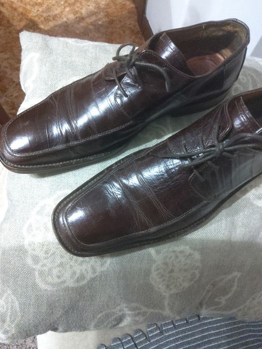 Sapatos nr 41 clássicos castanho escuro