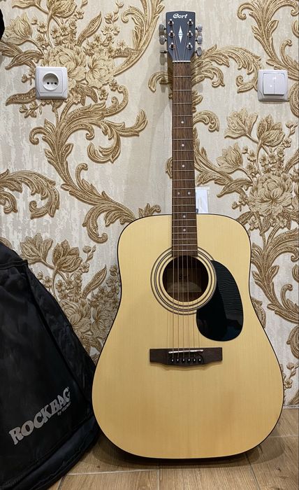 Гитара аккустическая 6 струн