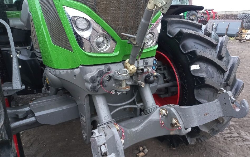 Fendt 826vario S4
