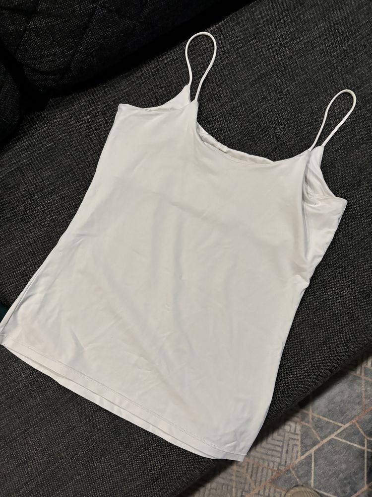 Reserved biały top na ramiączkach basic S