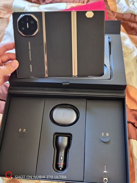 Huawei mate xt fold novo troco