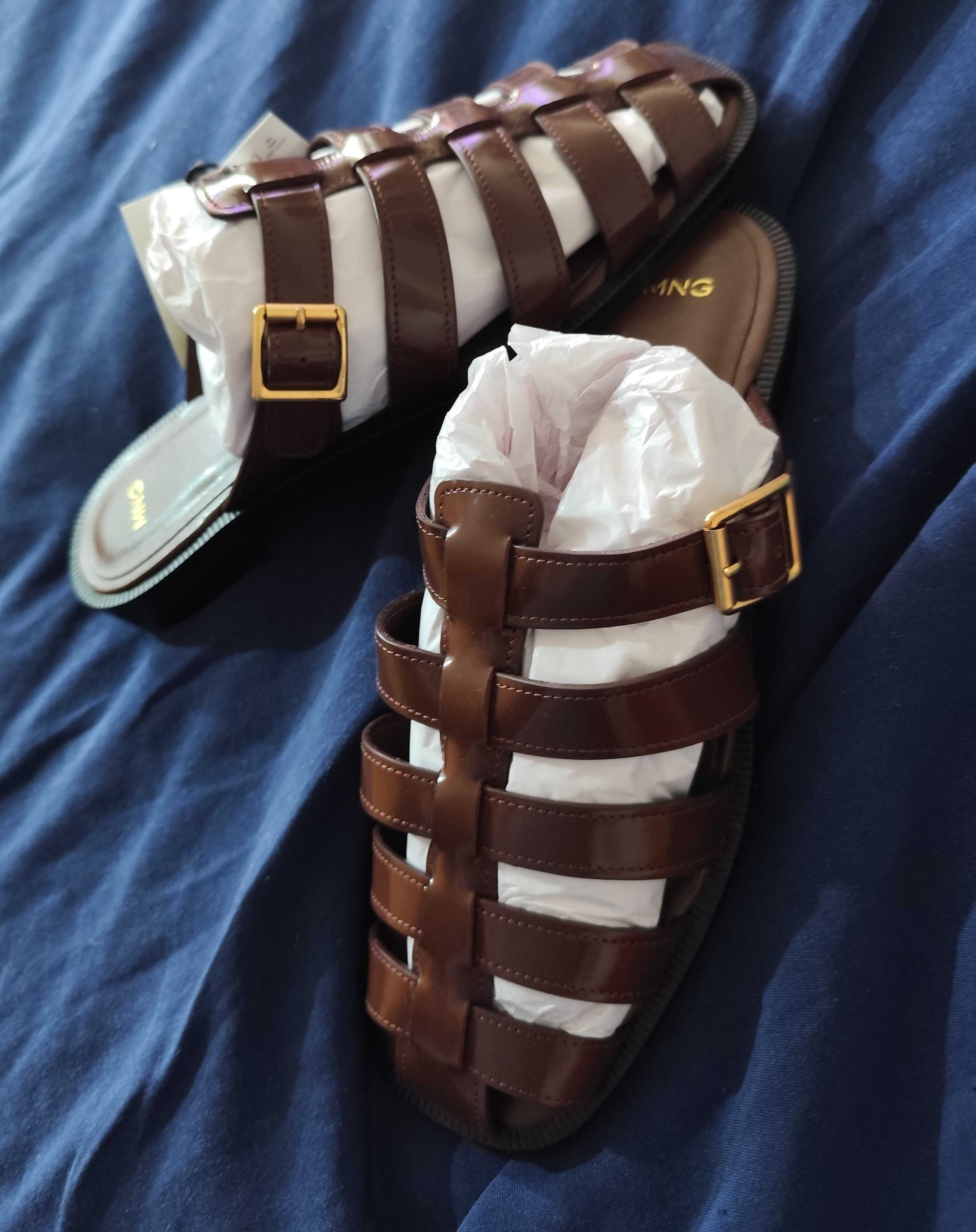 Sandálias/Mules  em pele