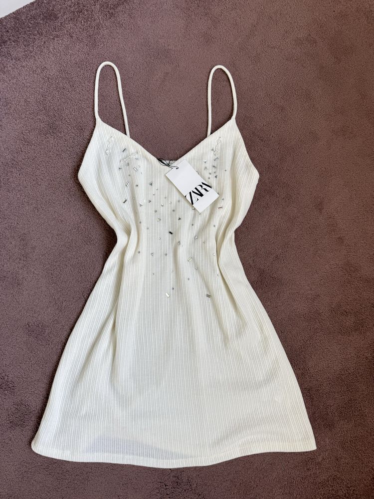 Сукня-сліп зі стразами Zara