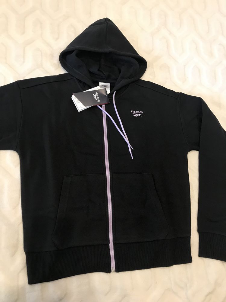 Продам жіночий флісовий спортивний костюм Reebok