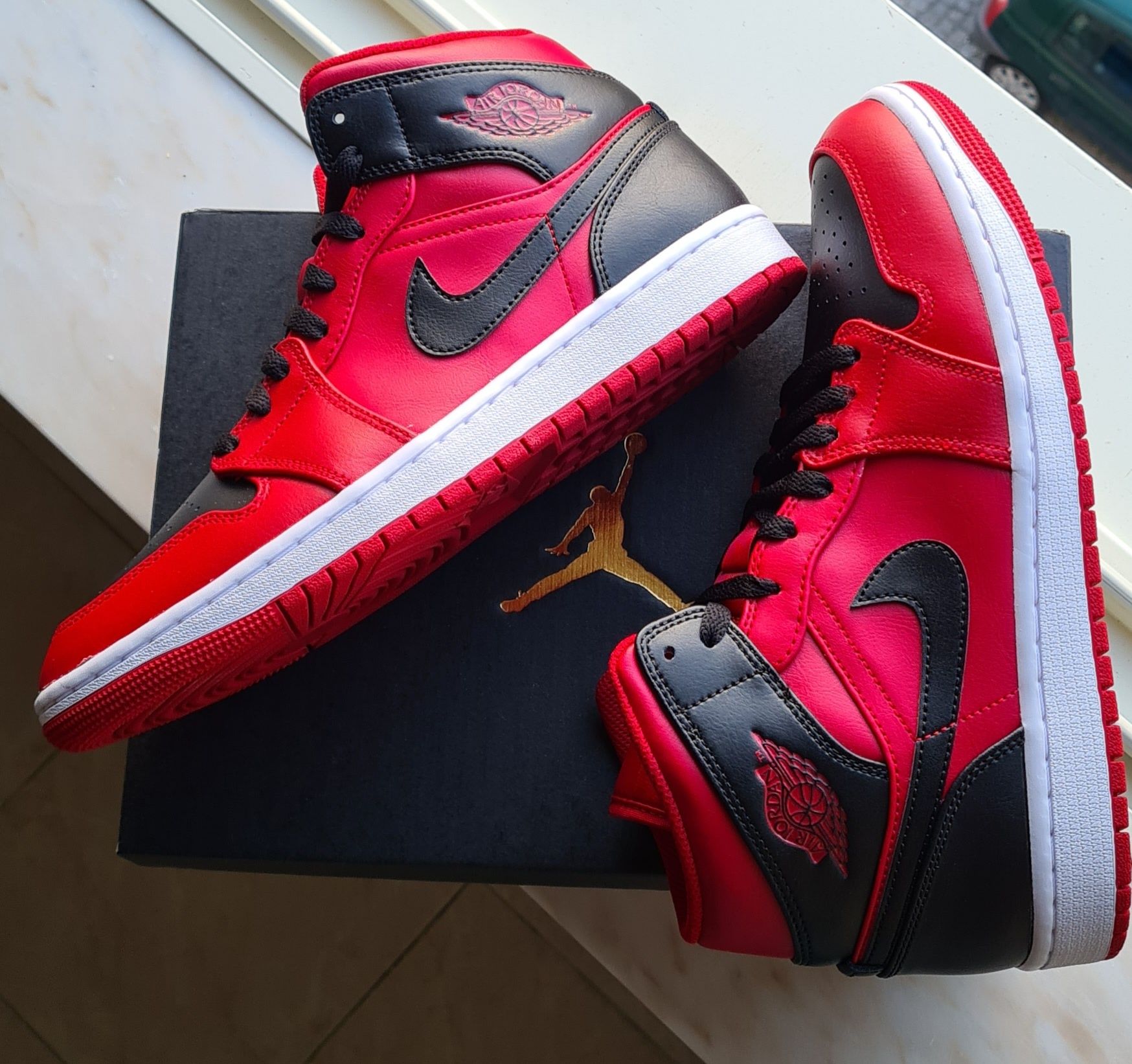 Ténis novosaestrearnacaixa,  Nike Air Jordan 1 mid retro