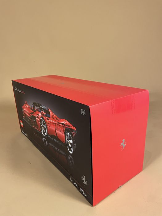 Zestaw Lego Ferrari Daytona SP3 42143 nowy, pudełko w idealnym stanie