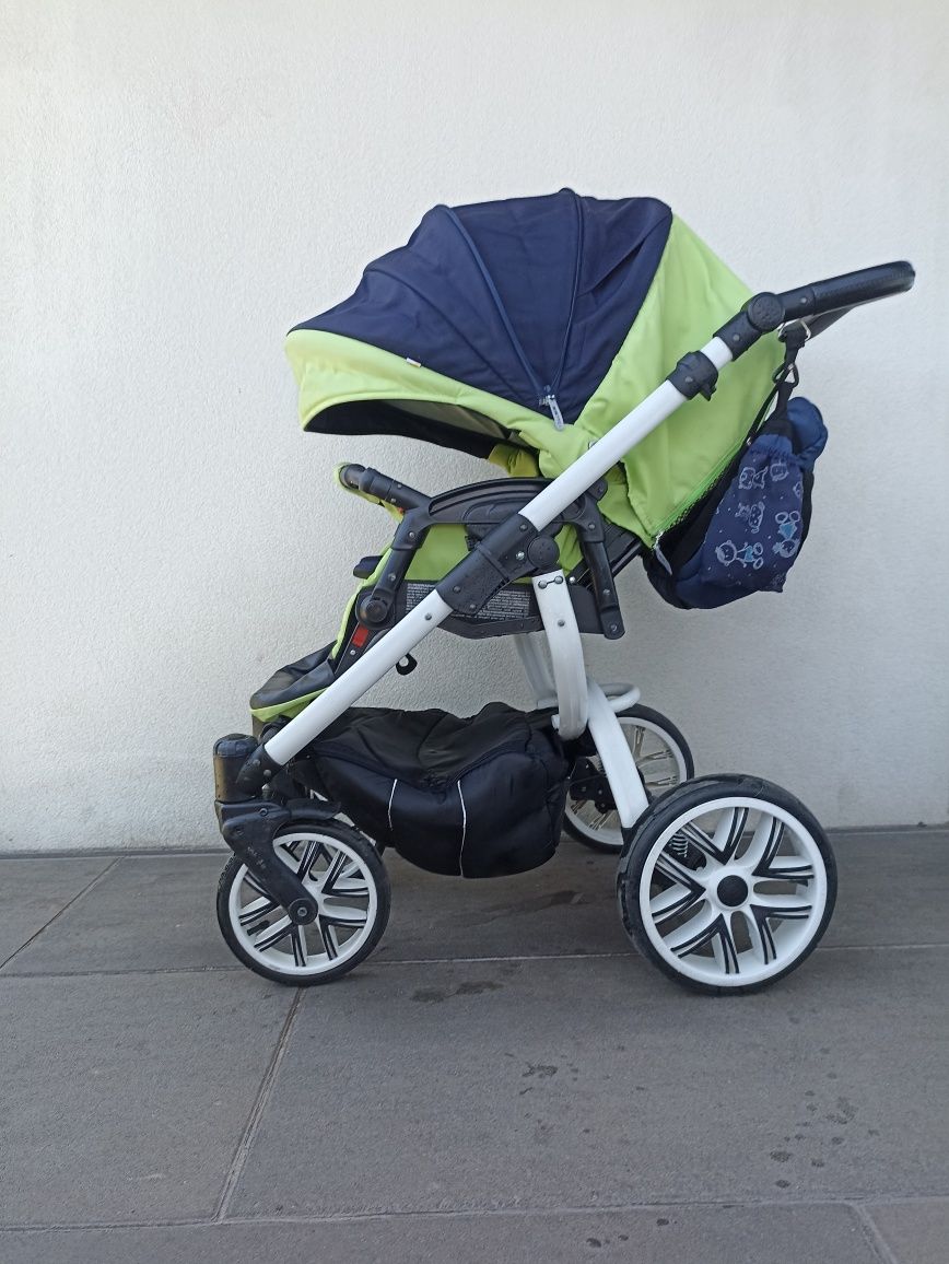 Wózek 3/1 Bebetto Holland z fotelikiem maxi Cosi