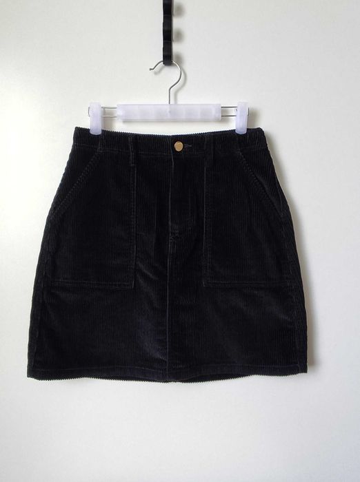 Чорна спідниця вельветова від f&f