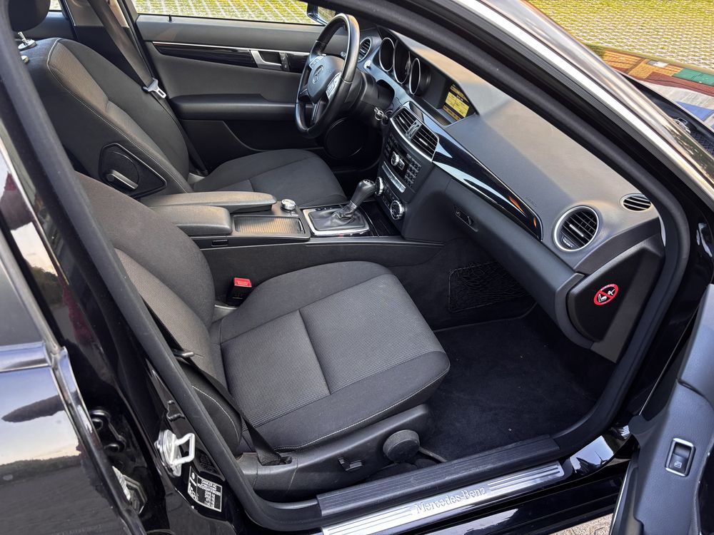 Mercedes-Benz C180 BlueEFFICIENCY Automatik