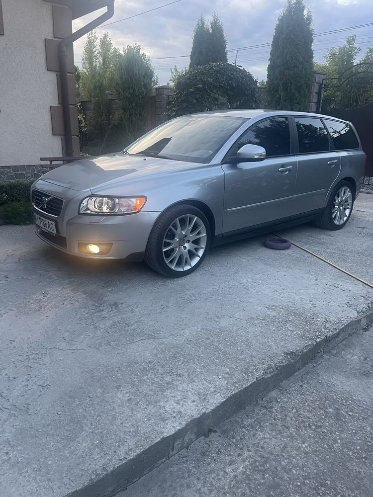 Volvo v50 продажа авто