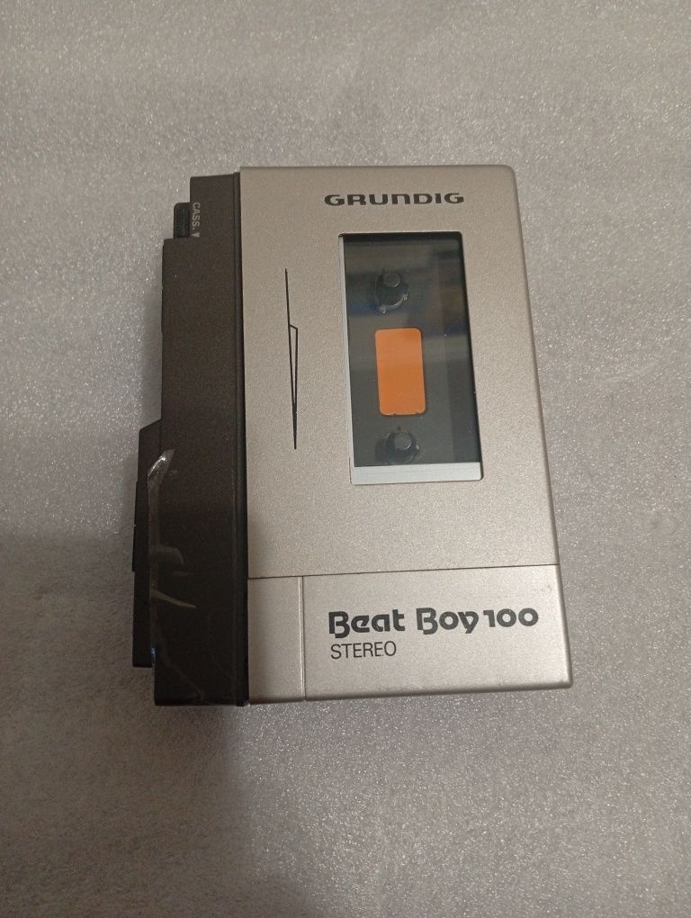 Касетні плеери Grundig  Casio