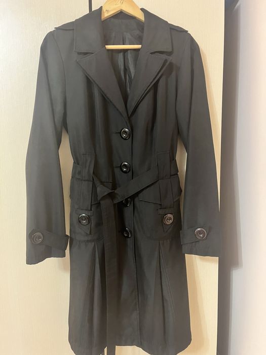 Плащ женский черный