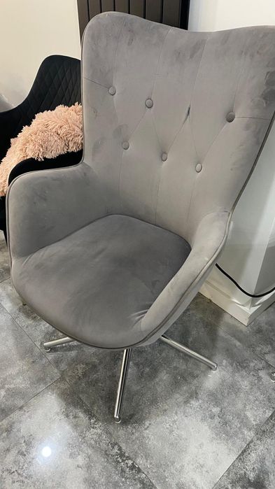 Folete uszatki agata meble 2szt po 300,- za szt